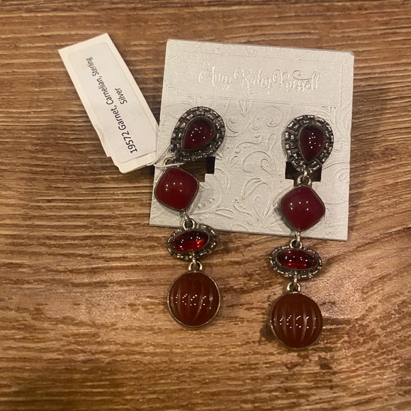 Garnet & sterling silver earrings, NWT never worn! - Picture 4 of 4